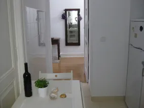 Lissabon Nest - I Et Landsby Midt Byen - Image 4