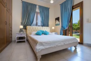 Villa Anerocurù by Chania city - Image 2