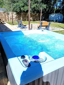 Quaint Cottage w/ Hot Tub, Fence, 10 min to Beach - Image 4