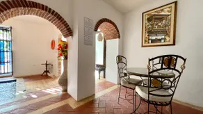 Gorgeous 8 BR House w/ Pool in the Old City - Image 5