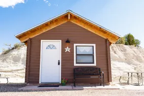 Pisces (2 Bunks) Cabin - Image 3