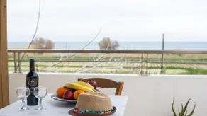 Coastal 3-Bedroom Home with Private Pool & BBQ l 150m from the sea! - Image 2