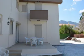 Spacious and relaxing villa with Superb location. - Image 5