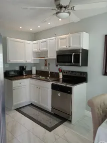 Adorable 1 bedroom apt. close to the intracoastal - Image 4