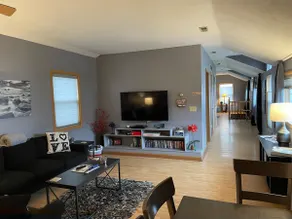 Lake front Loft - Image 4