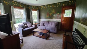 Charming Naples Village Home - Image 2
