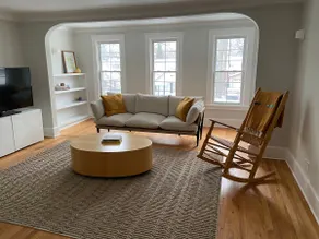 Spacious, Bright and Airy One Bedroom Apartment - Image 2