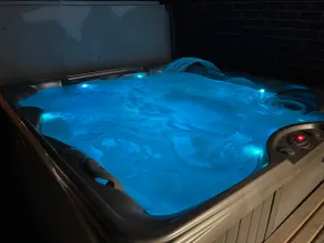 Hilltop Hideaway w/ Hot Tub Close to Nashville - Image 3