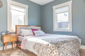 Peaceful 2-BR Bungalow w/Parking and Patio Deck - Image 5