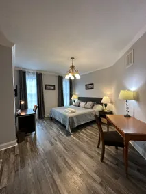 Renovated Walkout Basement - Image 4