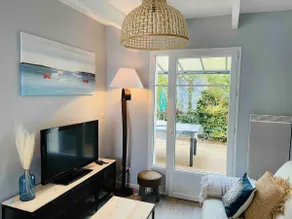 Cozy cottage in Boyardville: walking distance to the beach. - Image 2