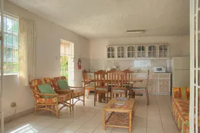 Healthy Horizons Beach Apt#8 - Image 2