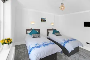 Macatsim Ocean Outlook ★ Sea Views ★ 3 Bed Flat ★ - Image 5
