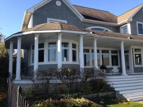 Large Home on Mississippi River - Image 2