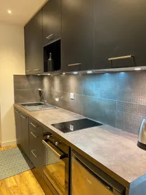Genuine 2-room, fully renovated - Image 5