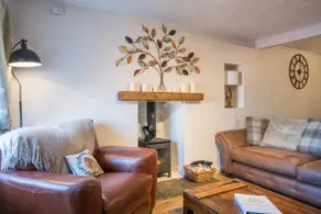 COUNTRY NEST- Cosy Spacious Holiday House - Image 2