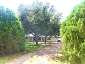 Eva's Ranch Home - Image 2