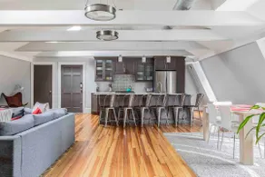 Newport boutique loft - Image 2