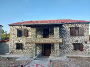 THE LAD'S HOUSE - Image 3