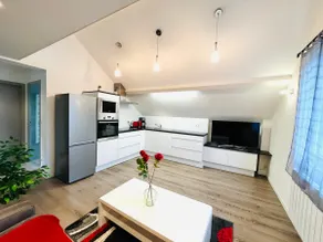 Le Red Loft à 5min du centre-ville avec parking privatif gratuit - Image 2