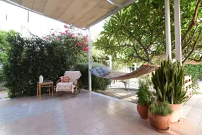 Beautiful ground floor apartment with terrace and barbecue - Image 2