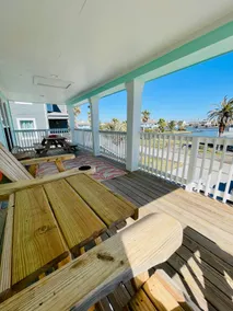 Bay views Cottage w/private suite, 4 min from beach and Moody Gardens  - Image 4