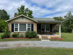 Granny Ruby’s Cottage close to TIEC and Lake Lure - Image 3