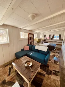 Minutes from Sawyer & Beach! - Image 4