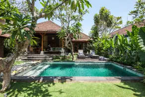 Luxurious home: The Green Door Villa - Image 3