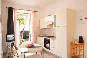 Apartment in the center a few km from the beaches - Image 5