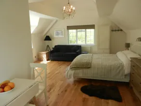 Spacious Riverside Annexe & garden - Image 4