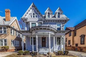 Upper East Side Victorian with 9 bedrooms! - Image 3