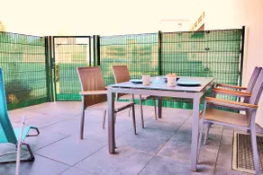 Beautiful, modern apartment by the lake, relax, let go & unwind - Image 3
