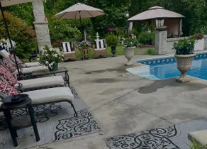 Carriage House Villa and gardens in downtown historic Lexington SC - Image 3