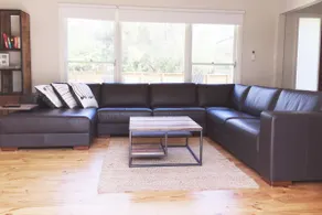 Coastal Charm: Pet-Friendly, Fire Pit, Beach 100m! - Image 4