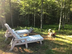 Private tree-top loft 5 minutes from Damariscotta. - Image 3
