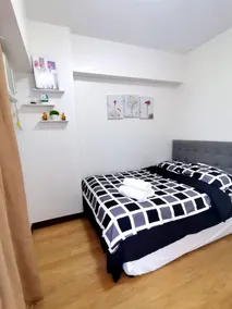 Cozy staycation in QC | 2BR | Wi-Fi | Parking - Image 3