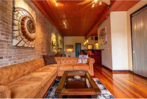 Contemporary apartment on the square! - Image 2