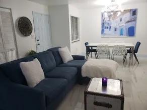 BEACH & SUNSETS CONDO! - Image 2