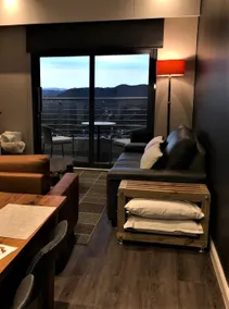 Menlyn Maine One Bedroom Penthouse. No Loadshed! - Image 3