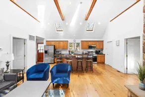 Sag Harbor home away from home - Image 4