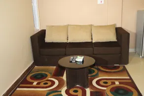 Queens' Garden Apartment & Vacation Home - Image 2