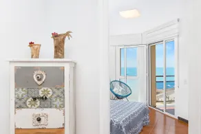 Santa Susanna Skyline Apartment - Image 4