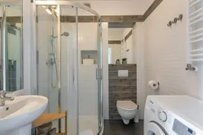Ambria Apartments Summer - Image 5