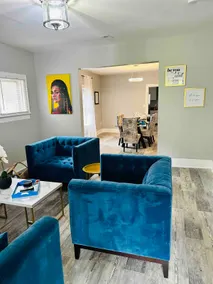 Spacious Family Oasis - 2Q1K - Timeless Charm! - Image 3