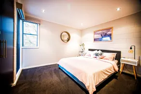 The Junction Boutique Apartment - Image 5