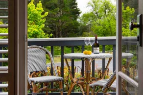 Lake Orchard Villas - Image 2