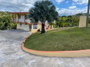 Tranquil lodging yet a short drive to sun and fun. - Image 3