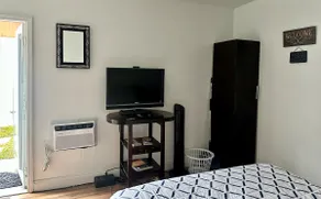 Cozy & Private Studio close to the Attractions - Image 5