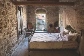 Luxurious traditional stone house in South Chios - Image 3